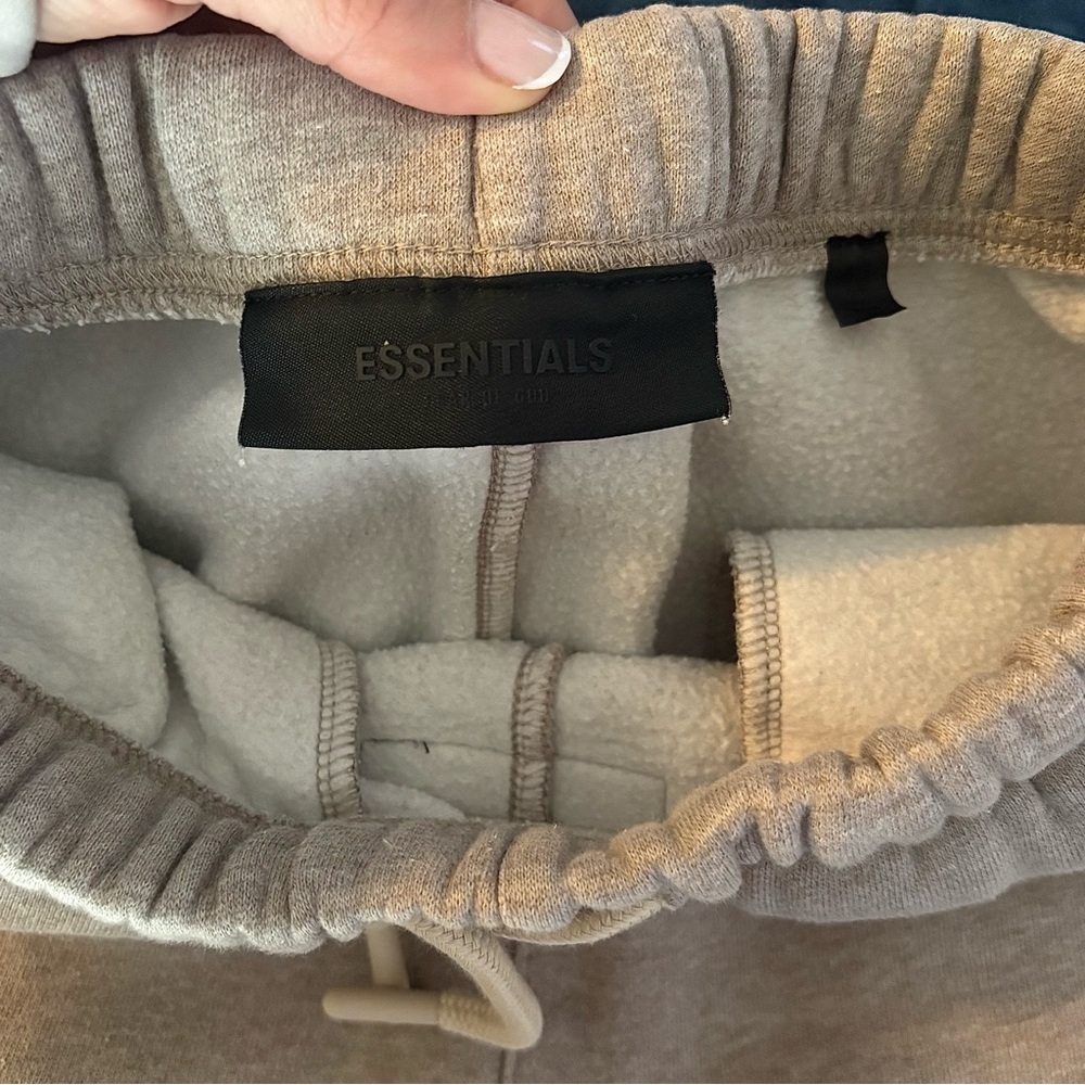 ✨ ESSENTIALS ✨ Kids Classic Fleece Sweatpants Joggers Size 10 (Could fit 8) - Picture 8 of 14